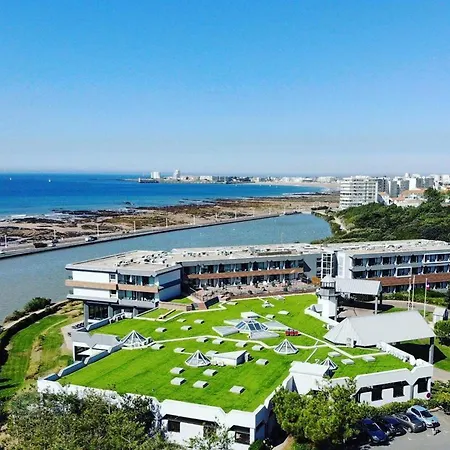 Avec Balcon, Wifi, Et Parking Proche - Fr-1-92-616 *