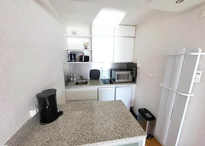 Avec Balcon, Wifi, Et Parking Proche - Fr-1-92-616 Les Sables-dʼOlonne