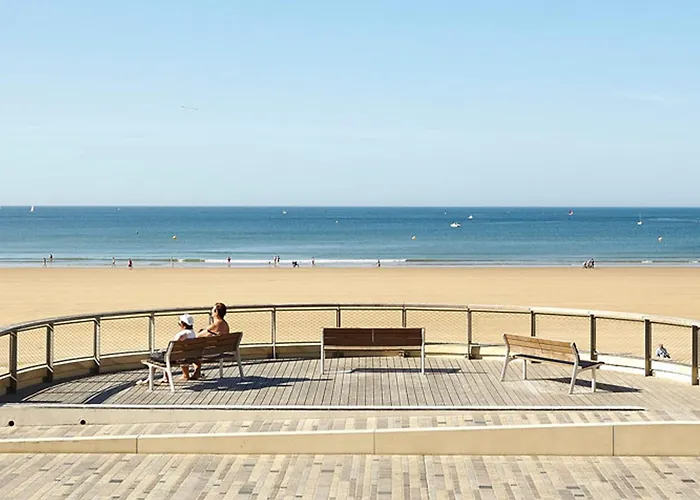 Avec Balcon, Wifi, Et Parking Proche - Fr-1-92-616